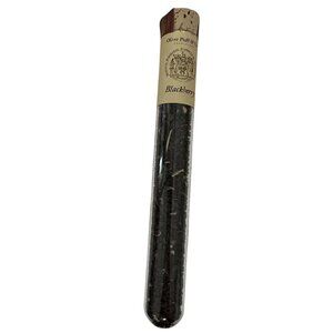 Oliver Pluff & Company Blackberry Black Tea Blend Loose Tea Leaves